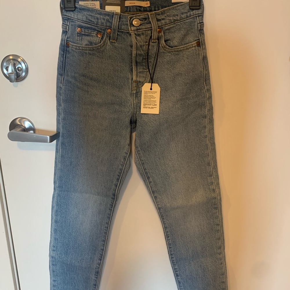 Levi’s Wedgie Jeans